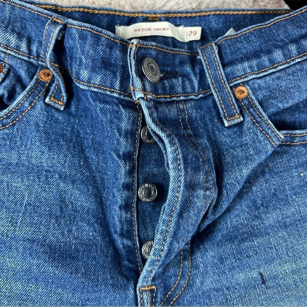 Levi’s 501 Blue Wedgie Cuffed Denim Shorts - Picture 6 of 8